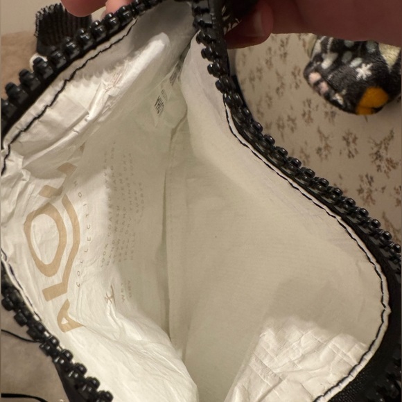 Aloha Collection Mini Pineapple Print Pouch - Picture 3 of 4